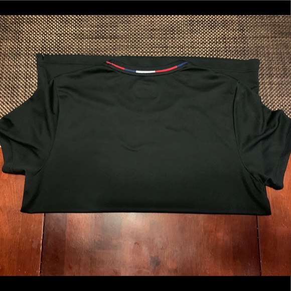 Lacoste T shirt - Picture 2 of 5